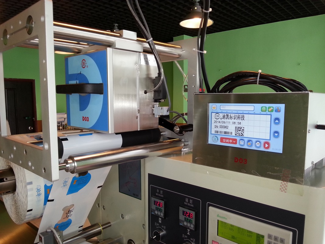 DIKAI D03S sobreimpresora de transferencia térmica con cabeza de impresión de 32 mm para impresión de códigos QR y códigos de barras en plantas de fabricación